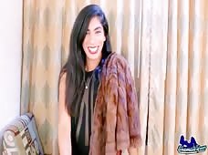 Gorgeous Chicago Shemale Tiger Lily Stroking Herself